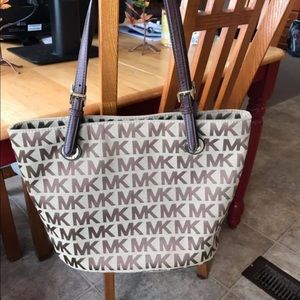 Michael Kors tote